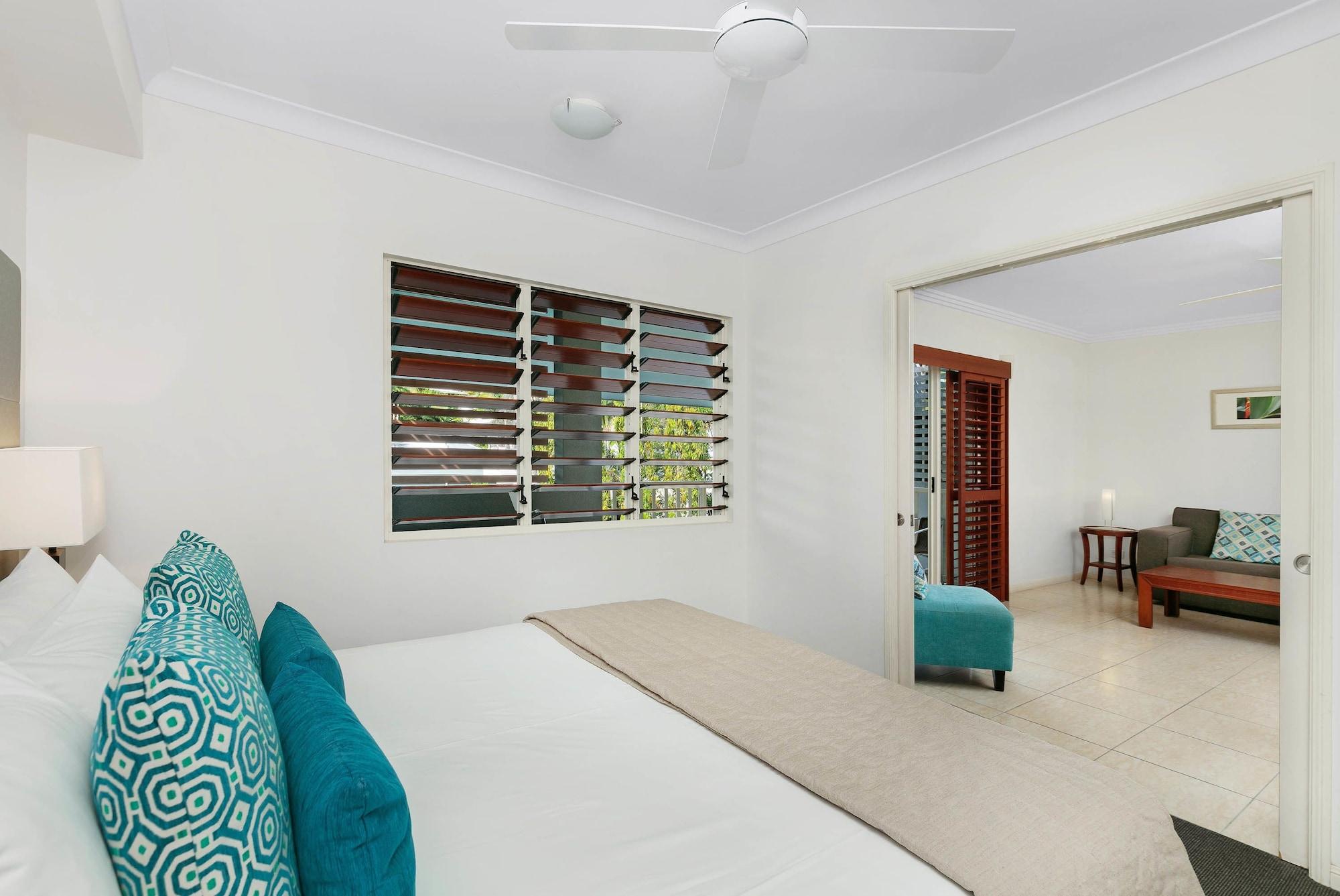 Aparthotel Mantra Aqueous On Port Port Douglas Exterior foto