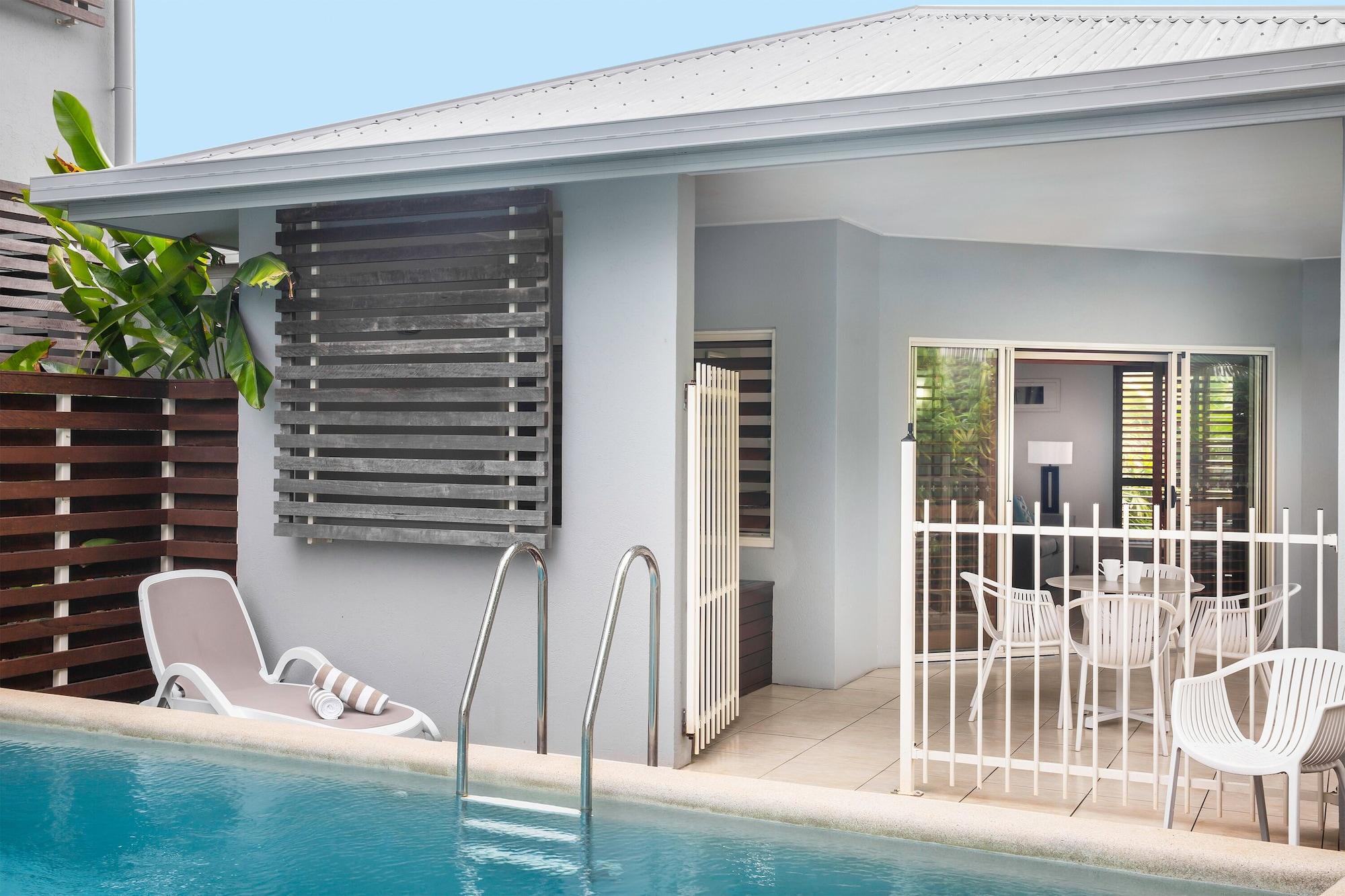 Aparthotel Mantra Aqueous On Port Port Douglas Exterior foto