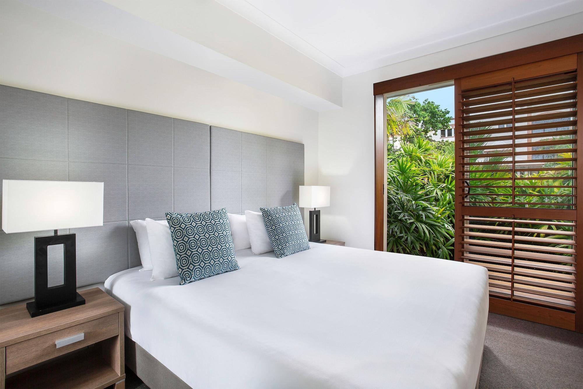 Aparthotel Mantra Aqueous On Port Port Douglas Exterior foto