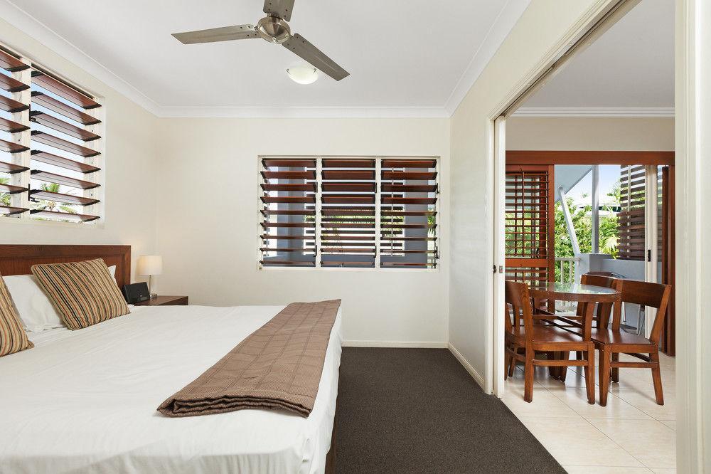 Aparthotel Mantra Aqueous On Port Port Douglas Exterior foto