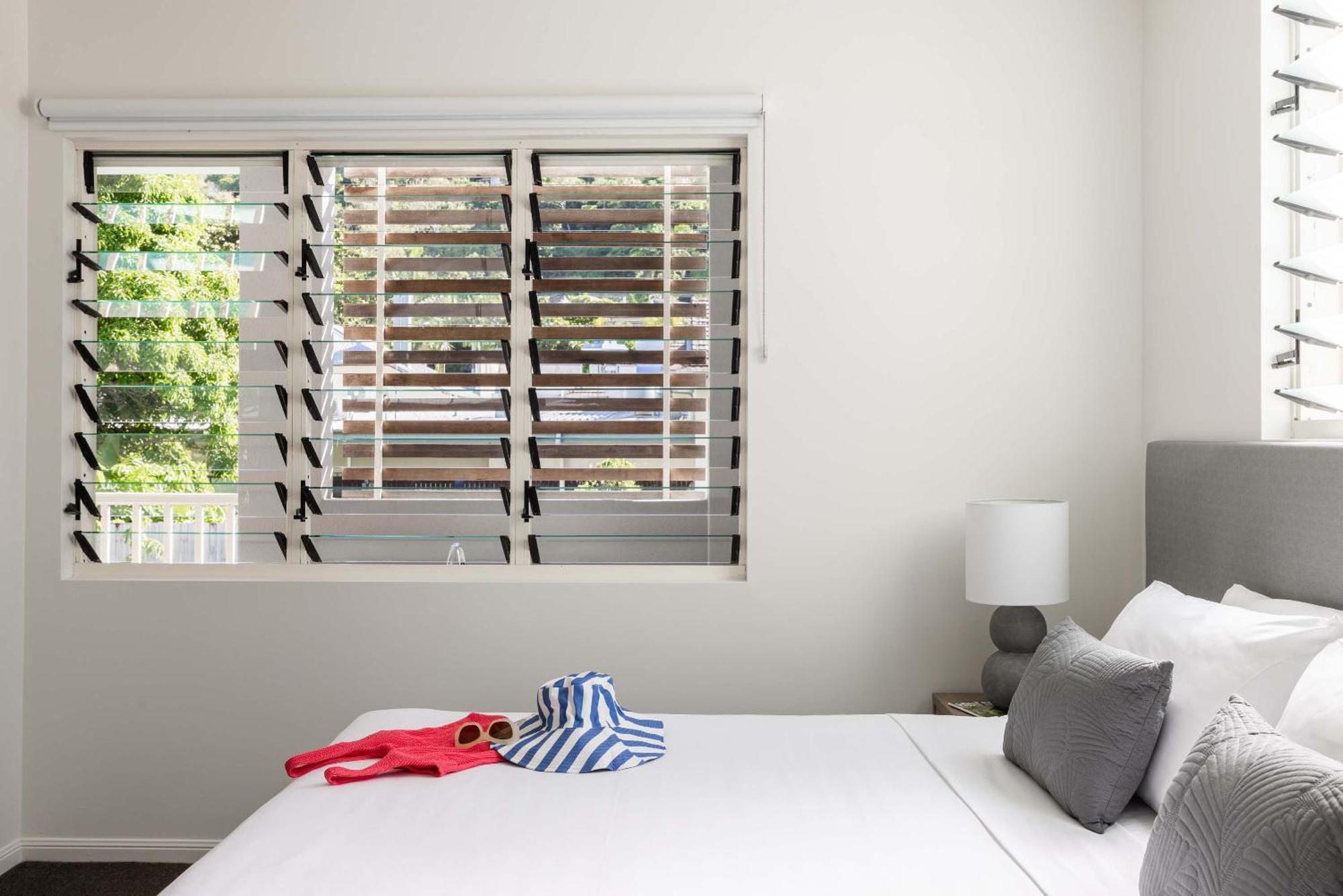 Aparthotel Mantra Aqueous On Port Port Douglas Exterior foto