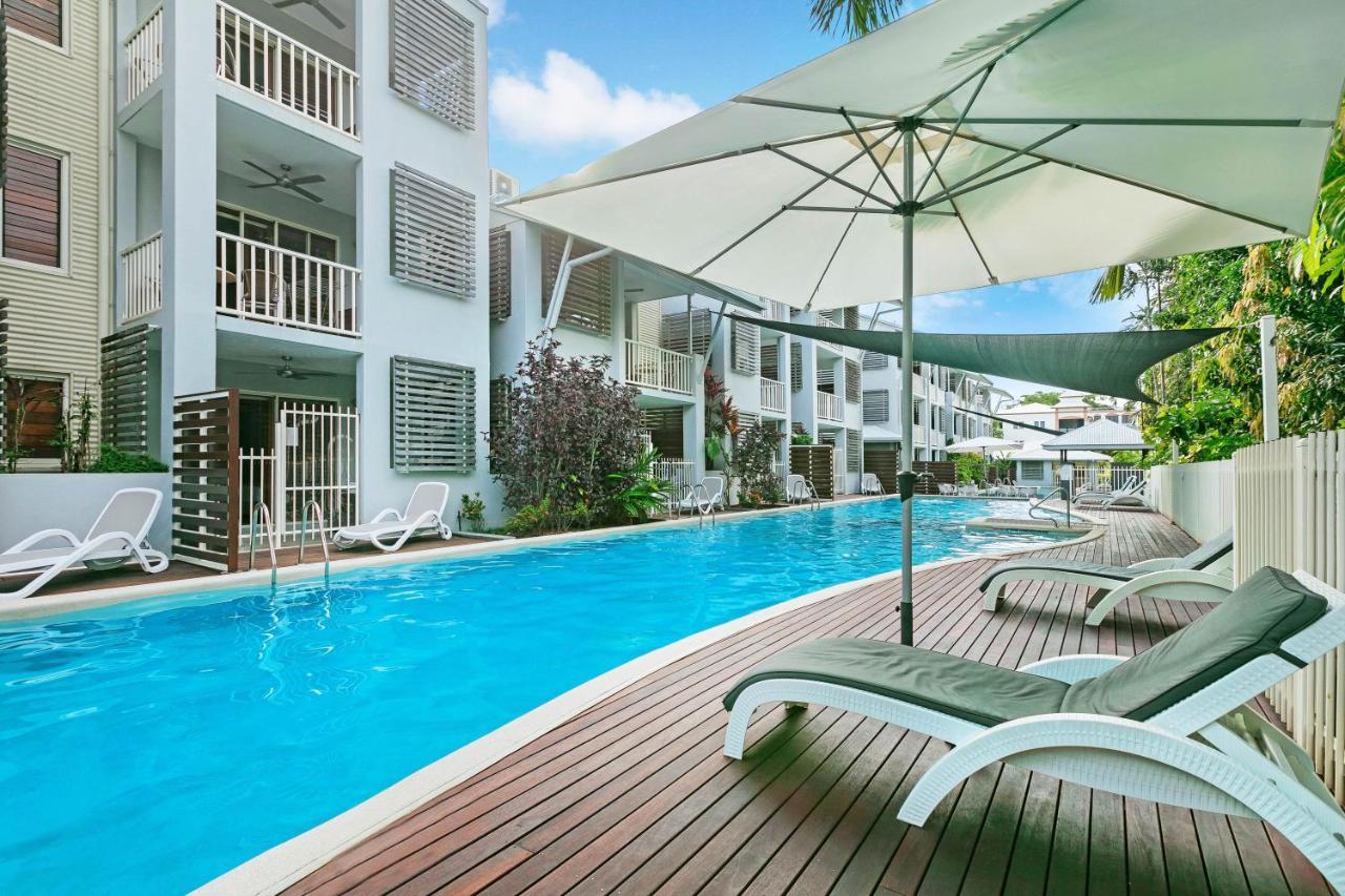 Aparthotel Mantra Aqueous On Port Port Douglas Exterior foto